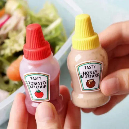 Pack of 2 Mini Portable Ketchup & Sauce Bottles - Tiny Squeeze Condiment Containers for Kids' Lunch Box & Travel - Homnix.pk
